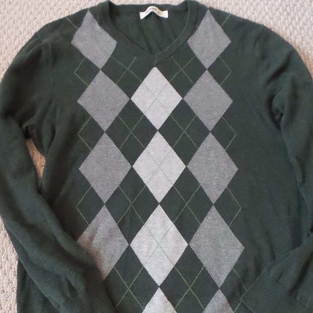 Men's Old Navy Argyle V neck sweater